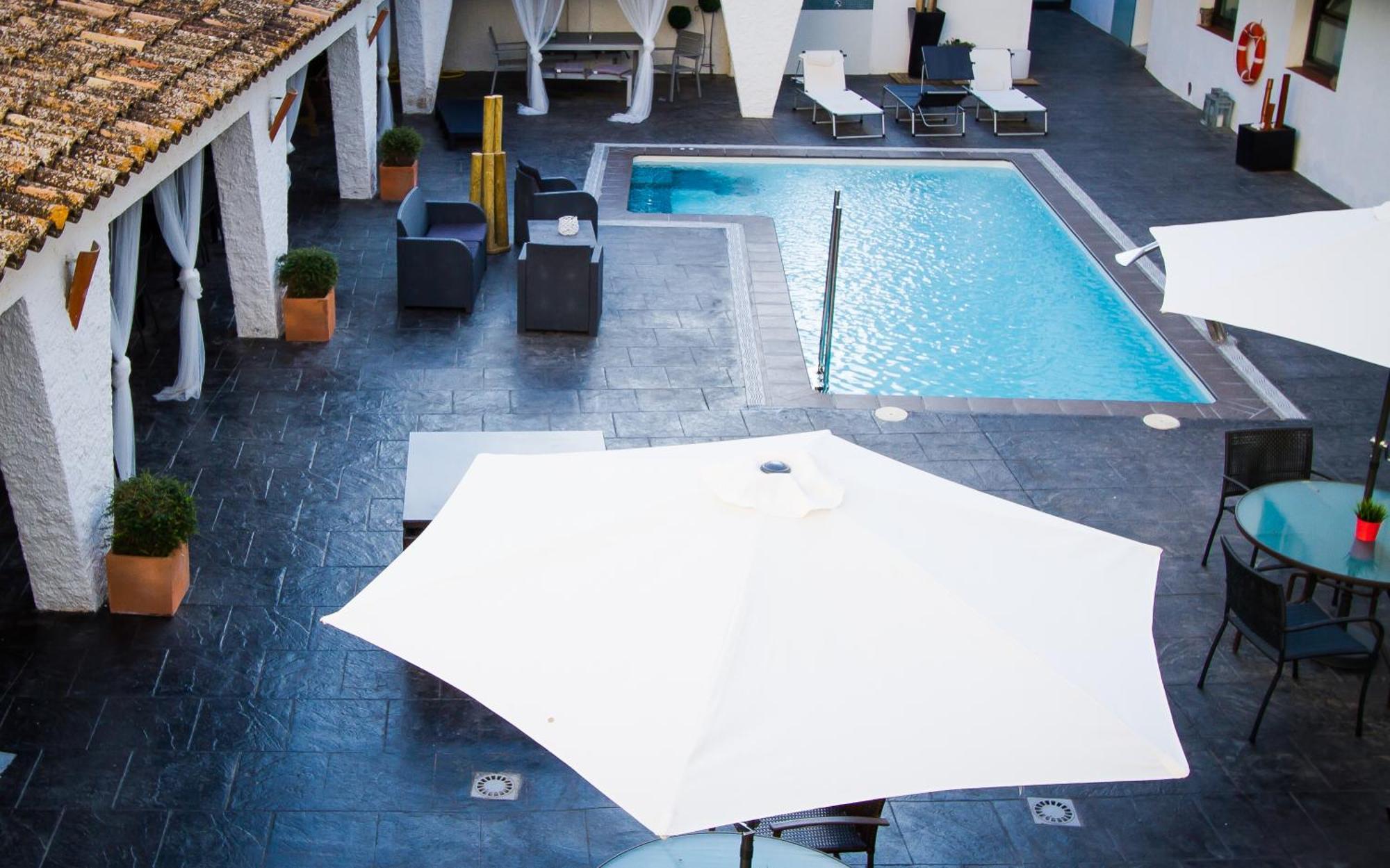 Hotel Salome Calafell Exterior photo